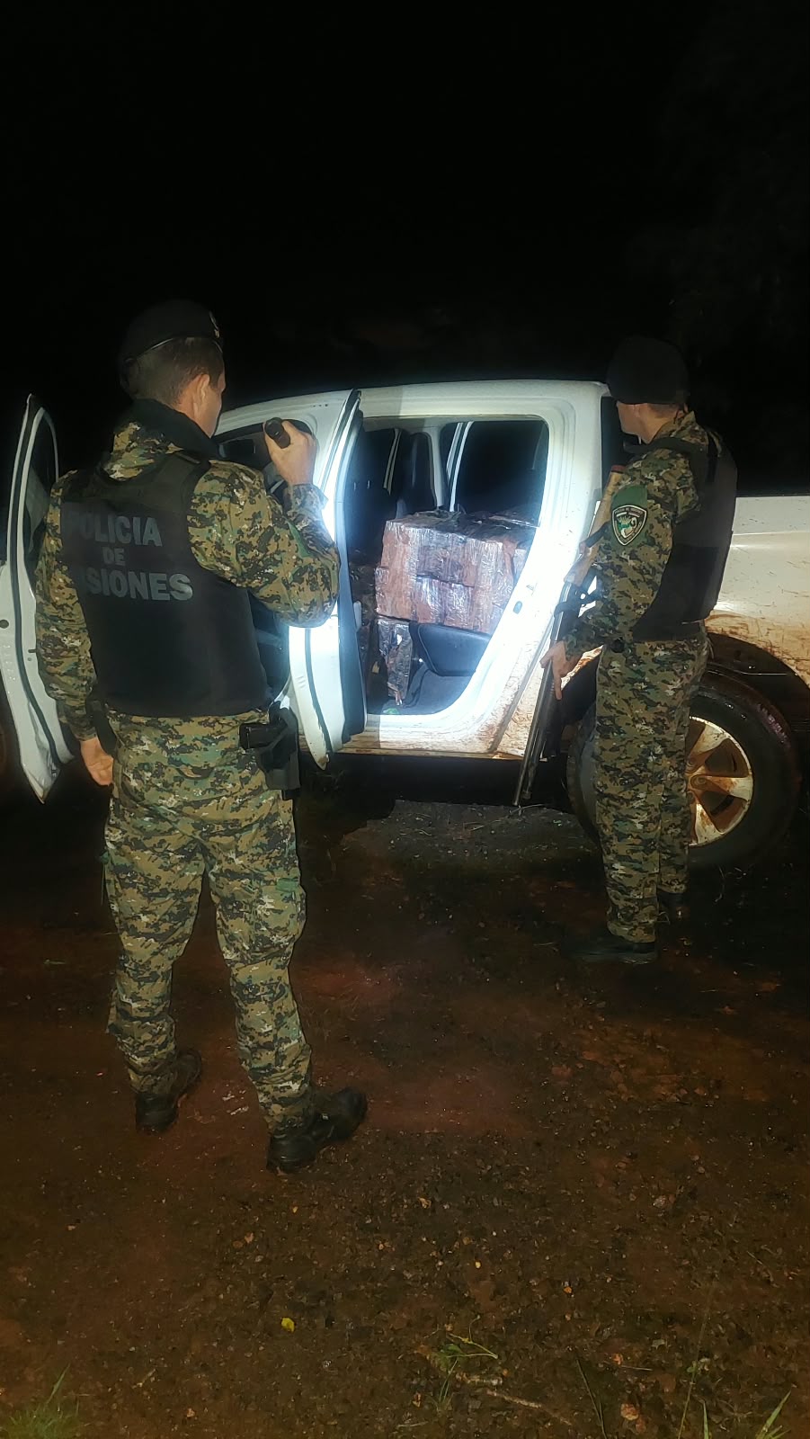 Andresito: interceptaron una camioneta brasileña con más de media tonelada de marihuana durante un control preventivo 2